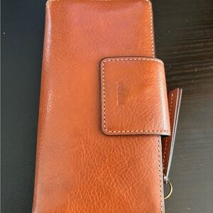 Fossil Tan Leather Clutch Wallet